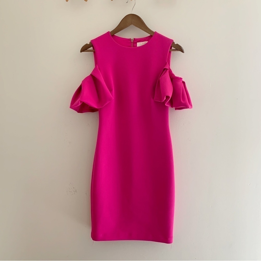Ted Baker Fuchsia Ruffle Open Shoulder Scuba Dress Sz 1 US 4 Summer Cocktails
